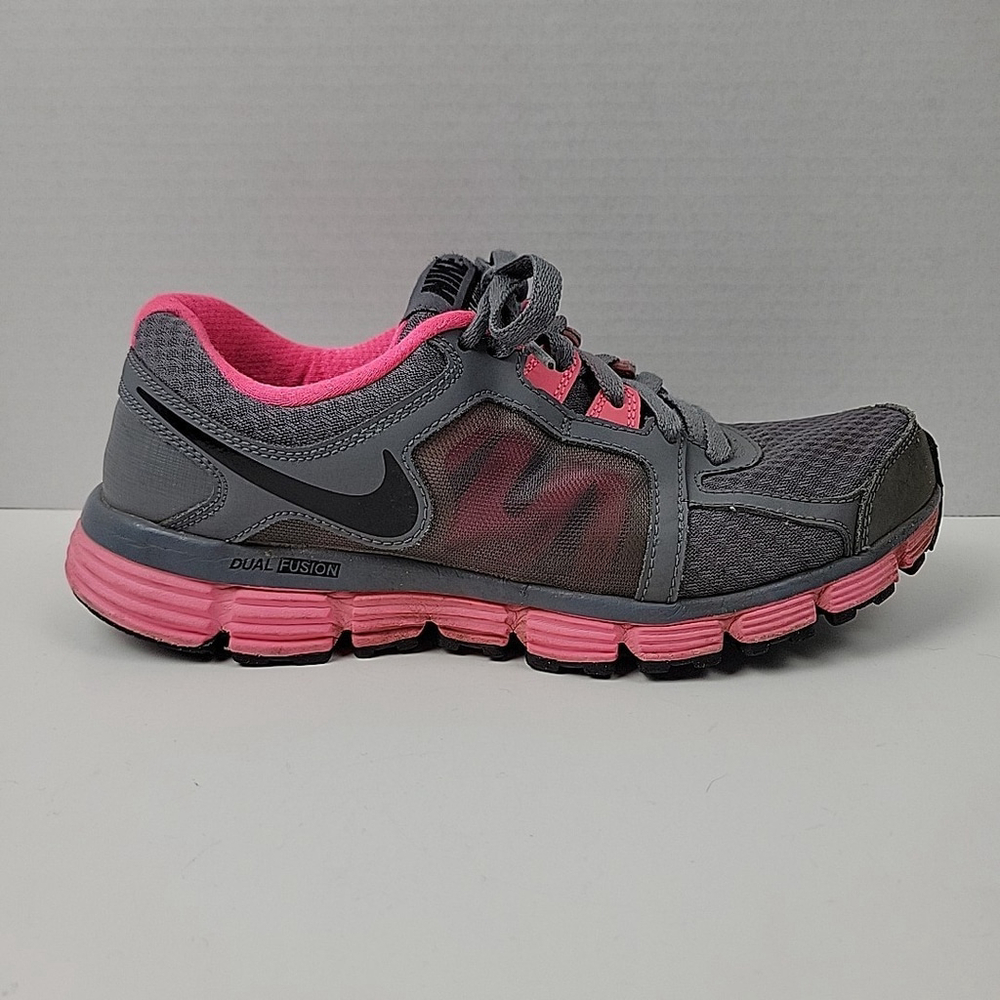Nike Dual Fusion ST2 Women Size 8 Gray Pink Athletic‎ Running Shoes